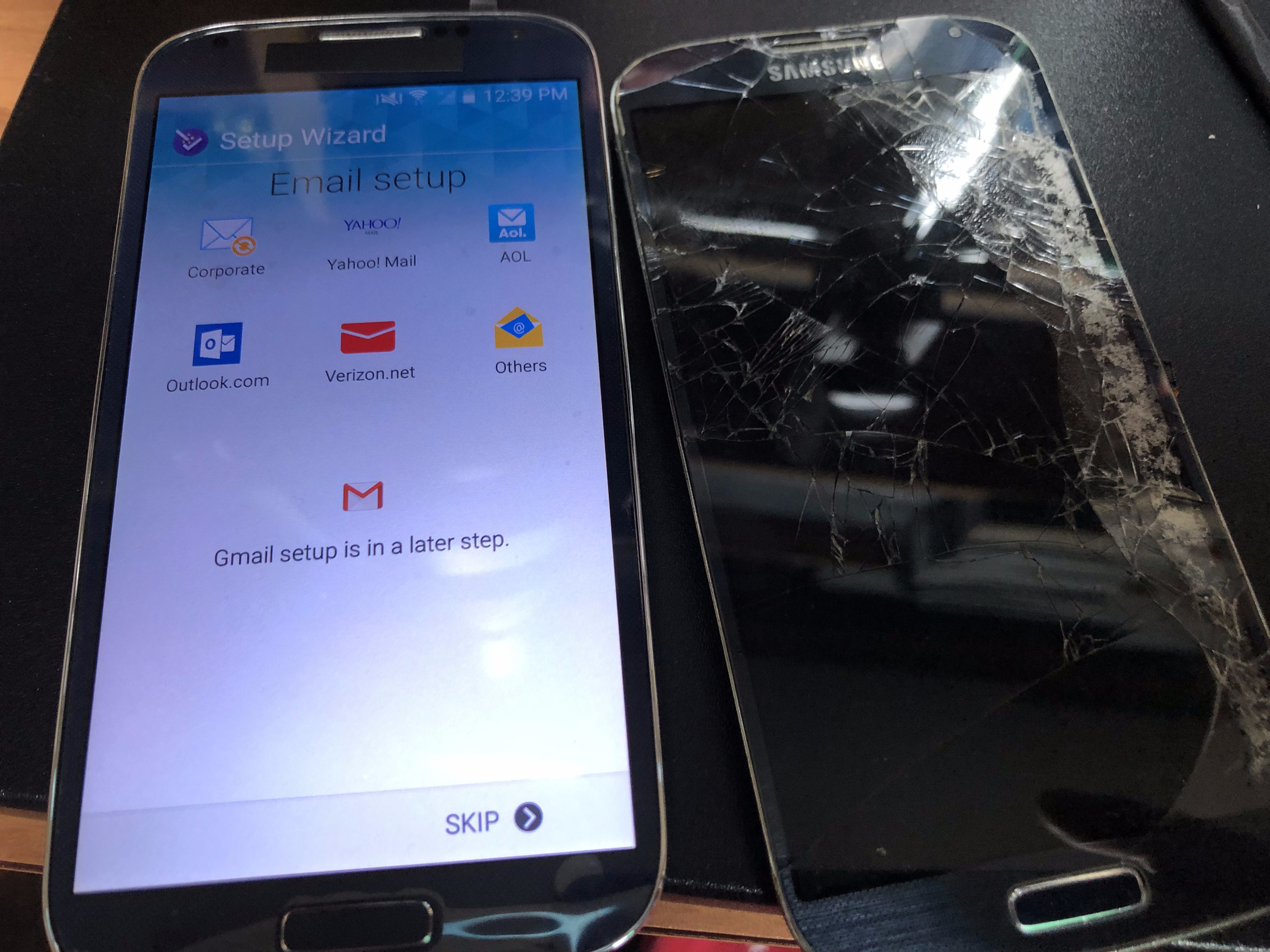 SCREEN REPAIR OF SAMSUNG GALAXY S4